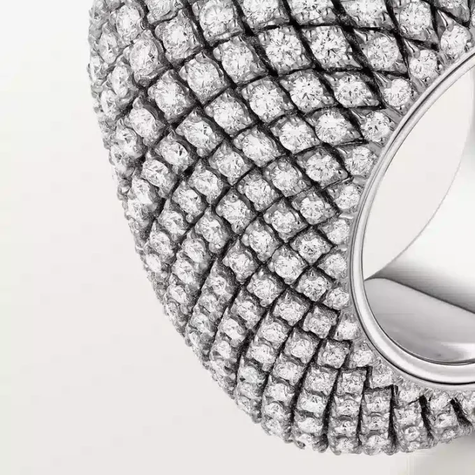 Coussin De Cartier Ring