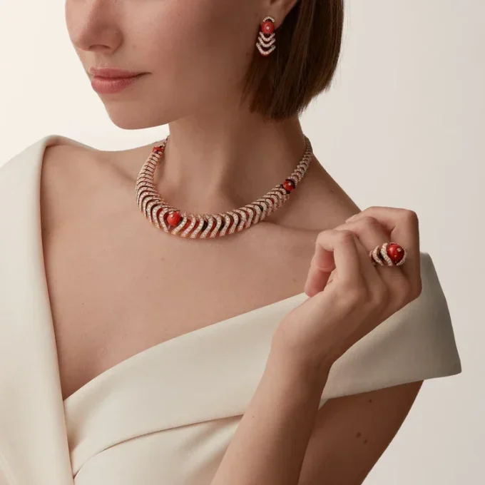 Geometrie & Contrastes Earrings, Coral, Paved Geometrie & Contrastes Earrings, Coral, Paved
