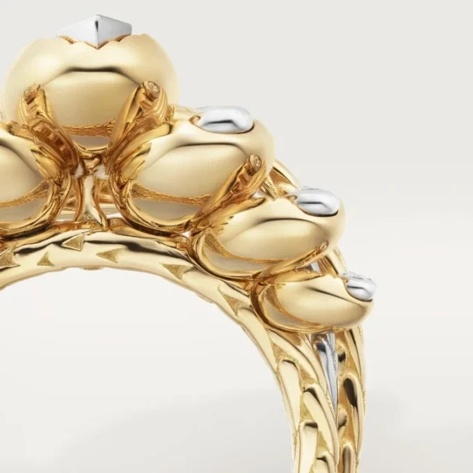 Grain De Cafe Ring, Diamonds