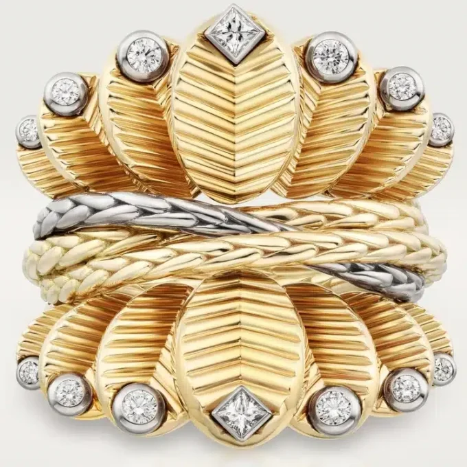 Grain De Cafe Ring, Diamonds