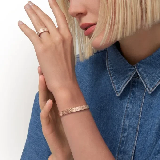 Love Unlimited Bracelet, Flexible