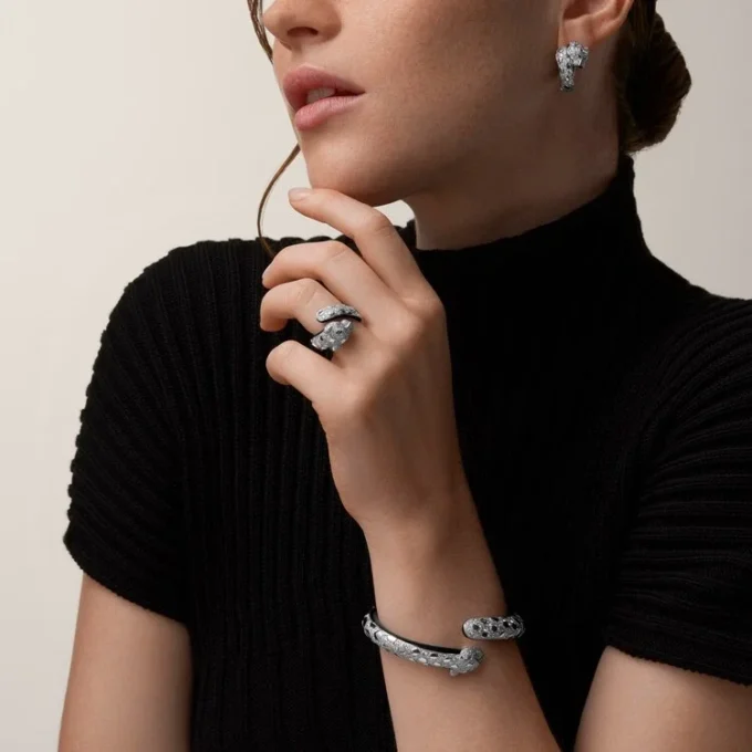 Panthere De Cartier Ring, Black Lacquer, Paved