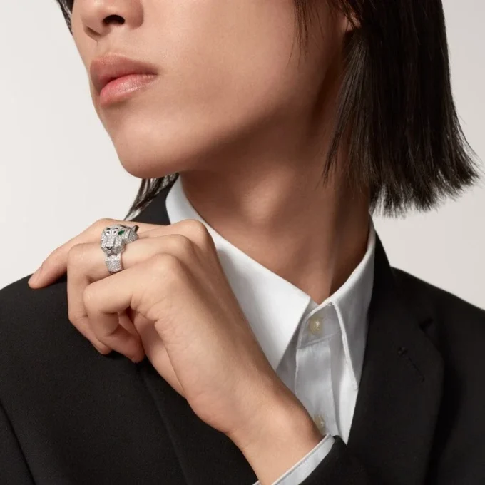 Panthere De Cartier Ring – White Gold, Diamonds, Emeralds, Onyx – Cartier