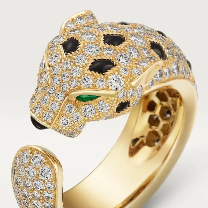 Panthere De Cartier Ring – Yellow Gold, Emeralds, Onyx, Diamonds – Cartier